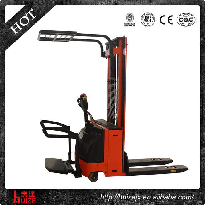 帶護(hù)頂全電動(dòng)堆高車(chē) 帶護(hù)頂全電動(dòng)堆高車(chē)